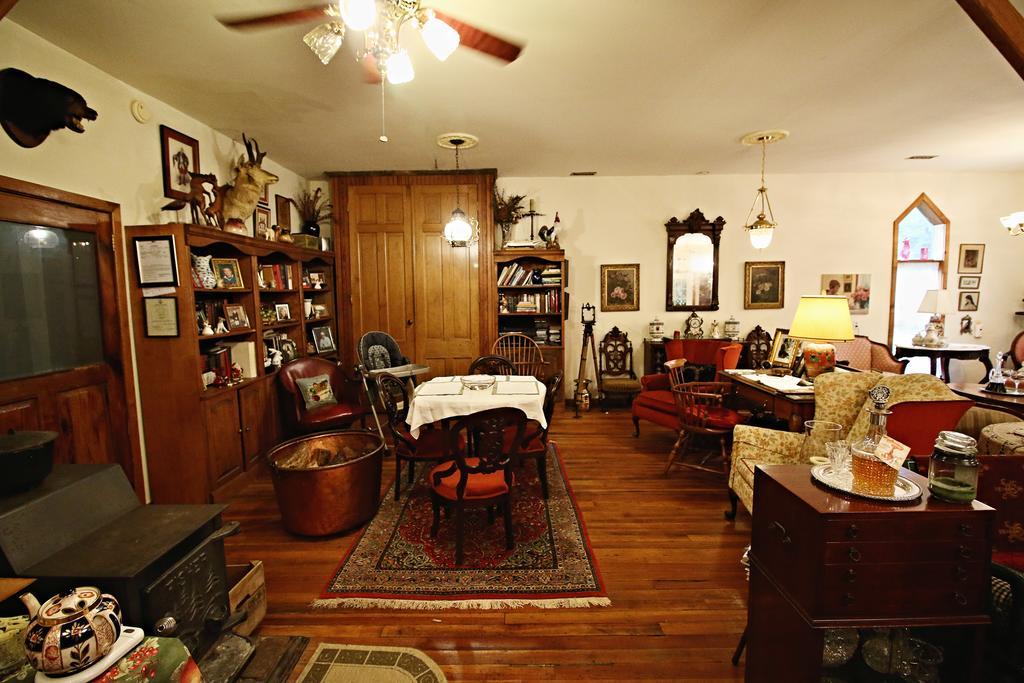 Ebenezer House Bed & Breakfast Burtonsville Eksteriør billede