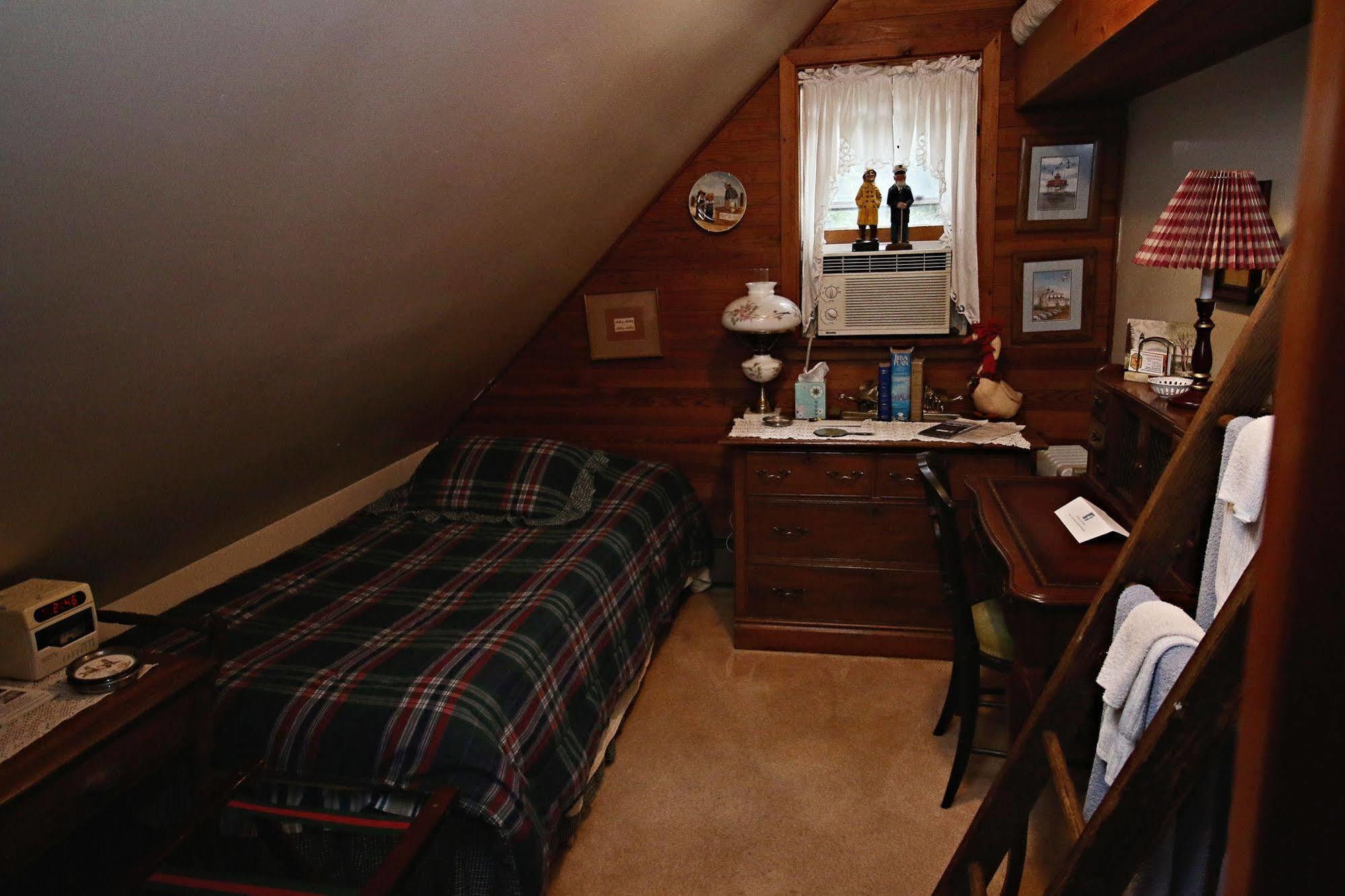Ebenezer House Bed & Breakfast Burtonsville Eksteriør billede