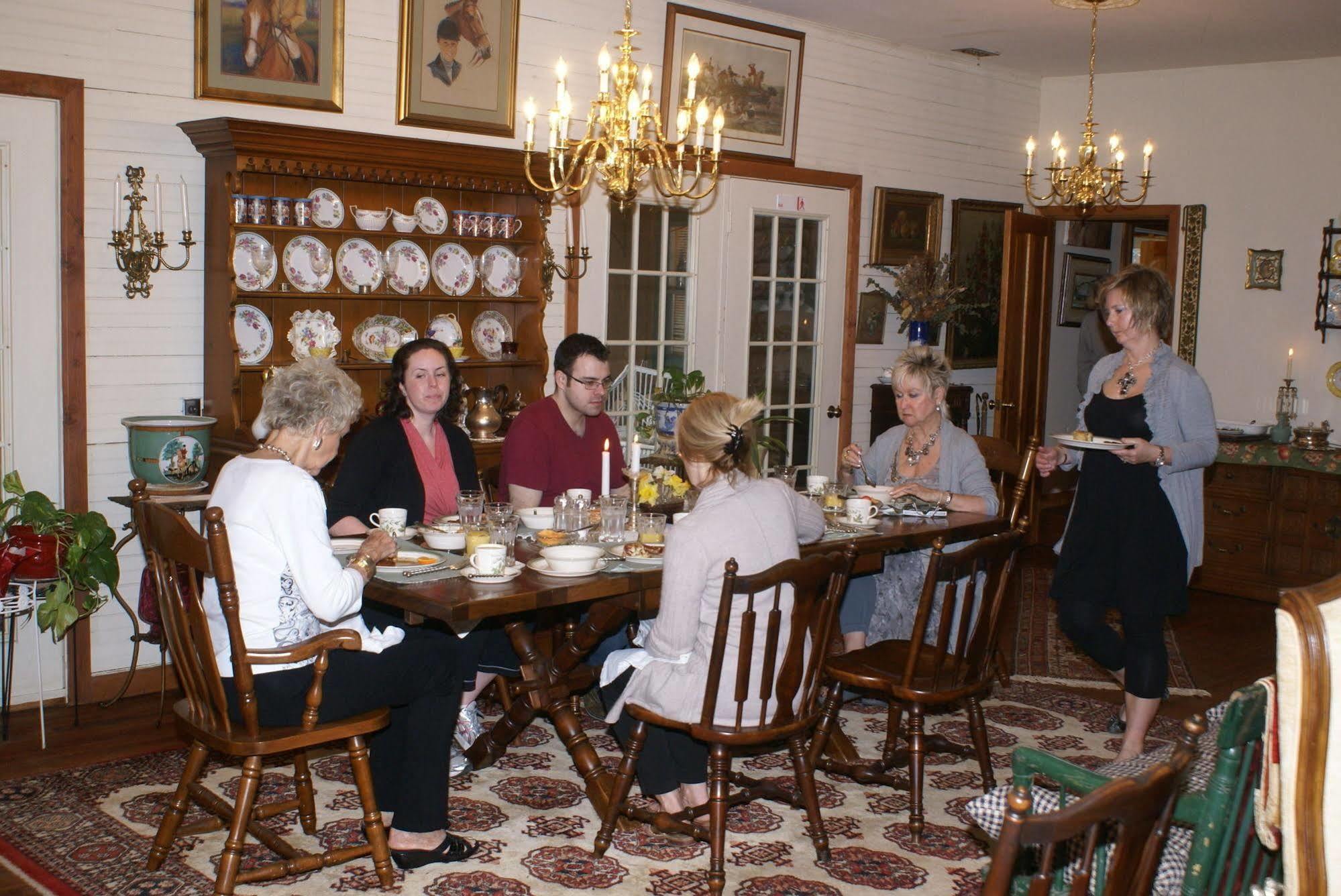 Ebenezer House Bed & Breakfast Burtonsville Eksteriør billede